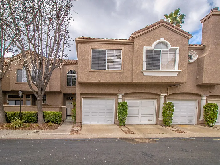 11066 Portobelo Dr — Photo 31