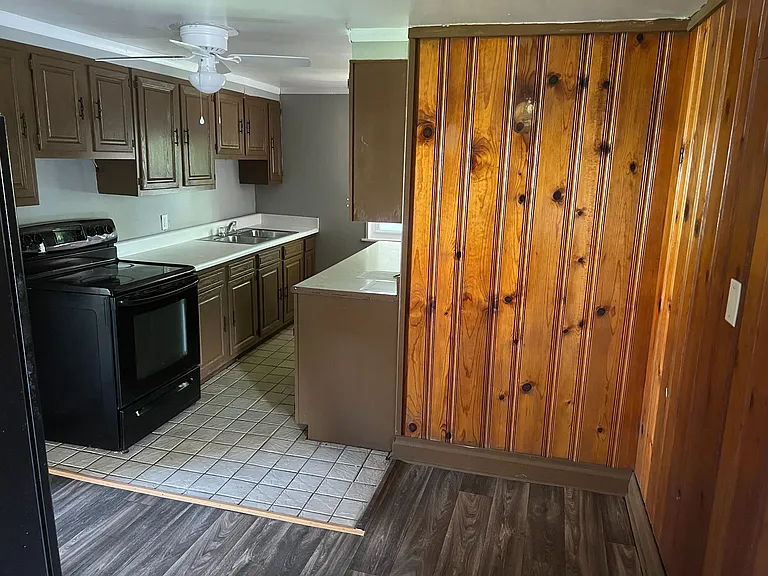 705 Low Gap Rd — Photo 5