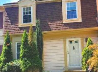 2908 Village Spring Ln, Vienna, VA 22181