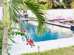 601 Myrtle Way S, Saint Petersburg, FL 33705