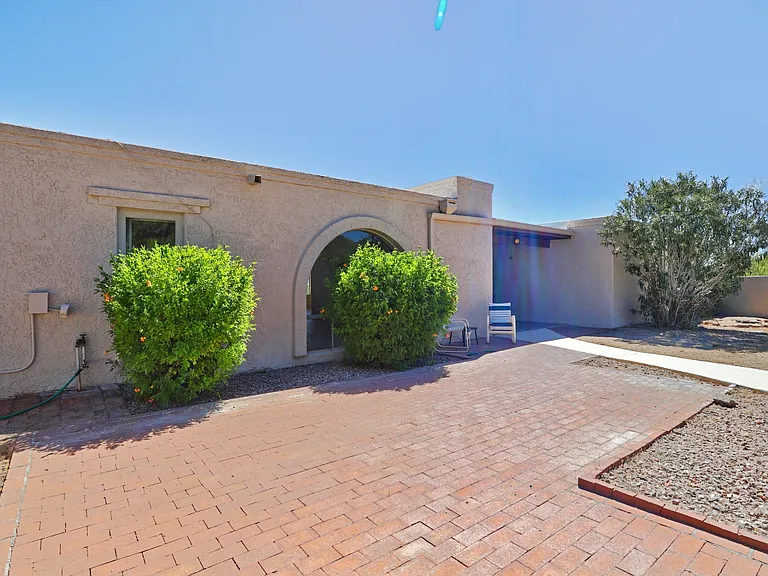 6109 N Zorrela Segundo — Photo 53