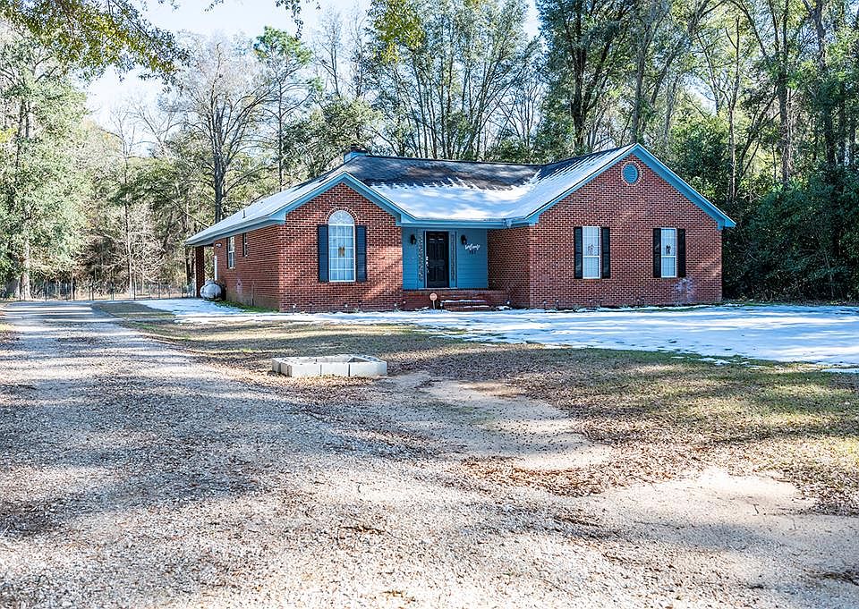 1st image of 387 Creekside Dr