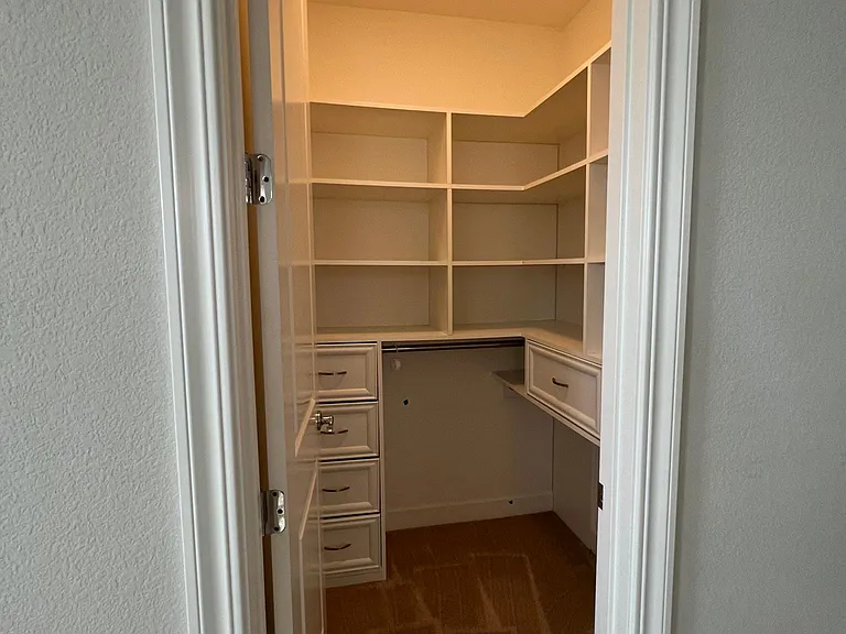 379 W Beckman Ct — Photo 16