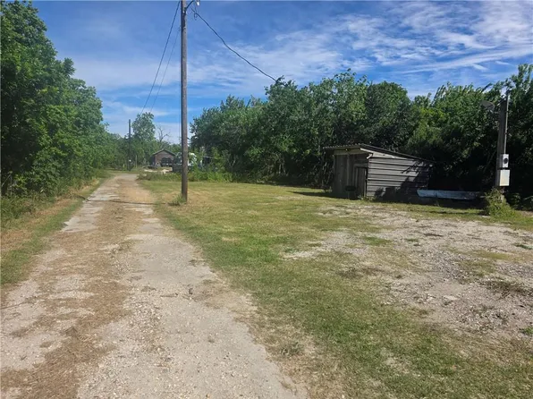 4743 Jean Lafitte Blvd, Lafitte, LA 70067