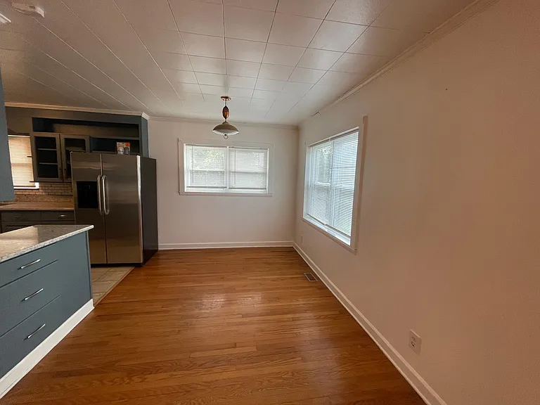 128 Holly Springs Rd — Photo 4