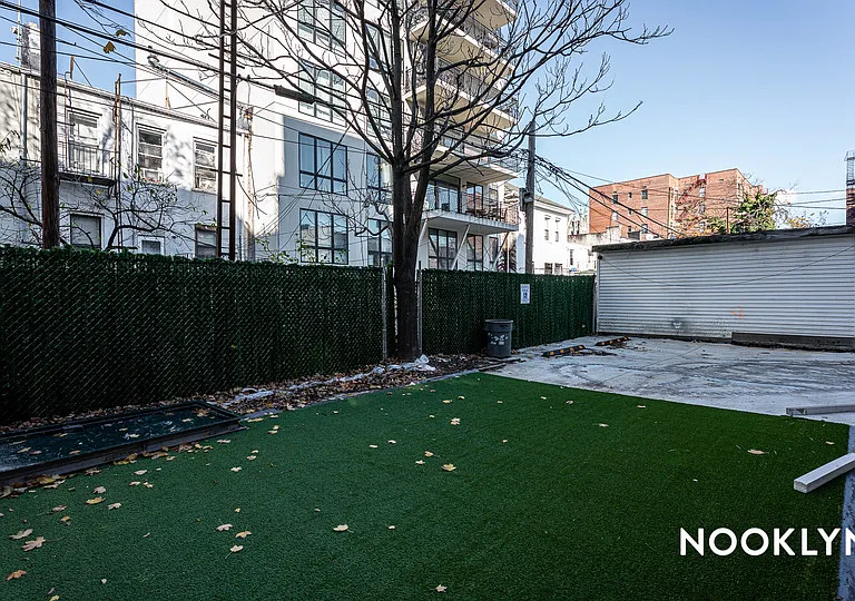 639 Foster Ave #504 — Photo 27