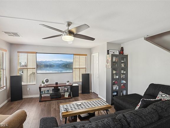 3rd image of 8929 James Carl Ct