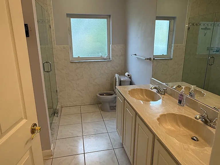 2503 N Ocean Dr — Photo 18