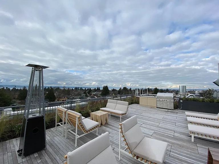 Luna West Seattle — Photo 12
