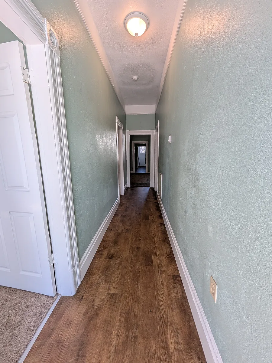 Building Photo - 524 York St #524