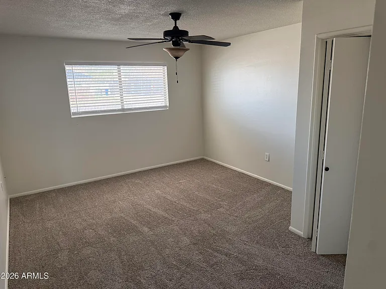 434 N Hunt Dr — Photo 16