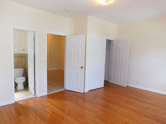 2nd image of 10215 Metropolitan Ave #1