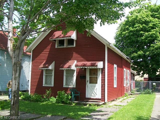 1st image of 3549 E 46th St