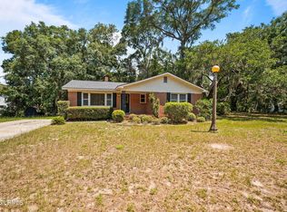 25 Miller Dr W, Beaufort, SC 29907