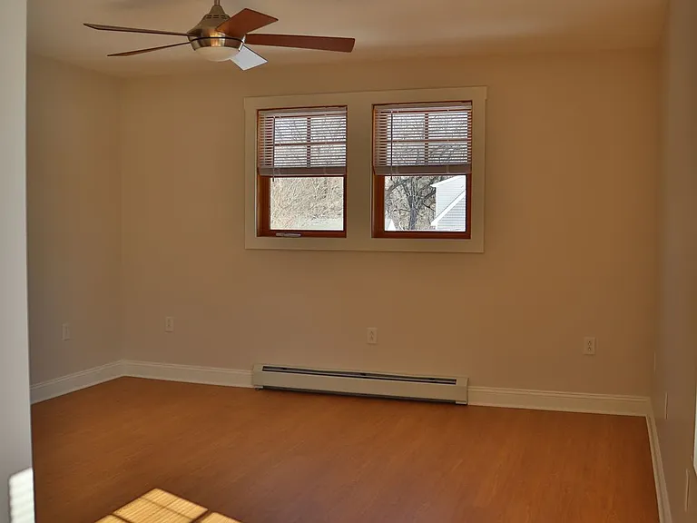 192 Slater Ave — Photo 13