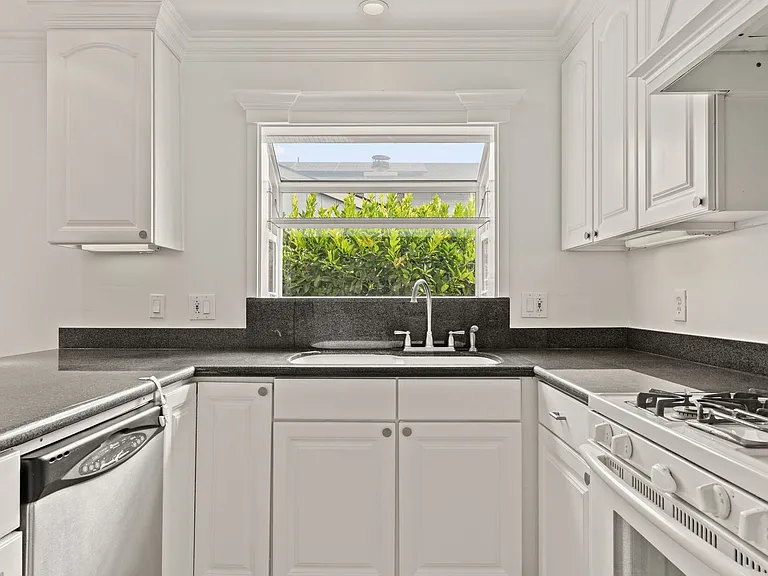 14700 Pansy St — Photo 12