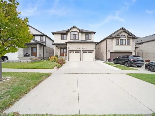 131 Maple Bush Dr, Cambridge, ON N1T 0B7