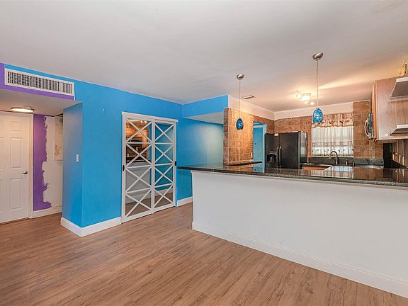 2nd image of 801 W Oakland Park Boulevard #B19