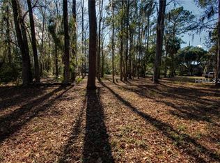 18 Peninsula Dr, Hilton Head Island, SC 29926