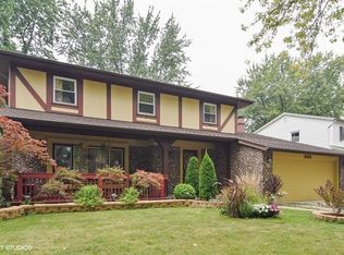 303 Anthony Rd, Buffalo Grove, IL 60089