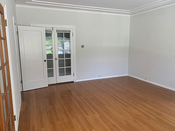 5th image of 2201 Park Blvd #1