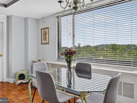 4th image of 1011 Arlington Blvd APT 942