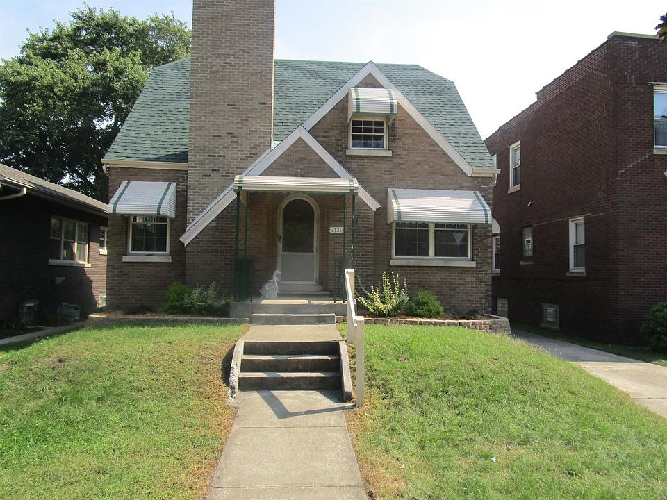 2nd image of 1721 Davis Ave