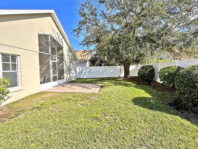 337 Silver Palms Cir — Photo 39