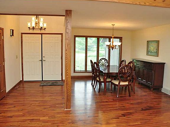3rd image of 14144 Charm Hill Dr