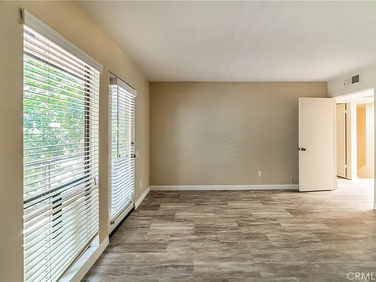 13236 Valleyheart Dr #102 — Photo 18