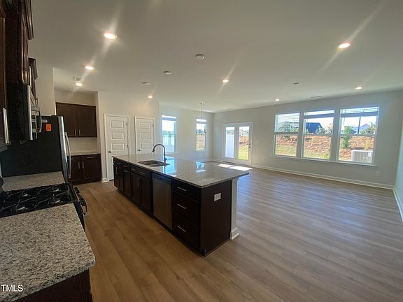 4th image of 1054 Westerland Way #219