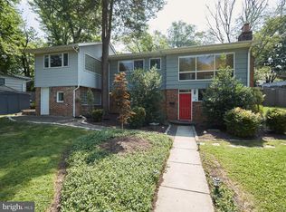 3918 Denfeld Ct, Kensington, MD 20895