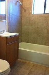 3rd image of 915 Curtner Ave