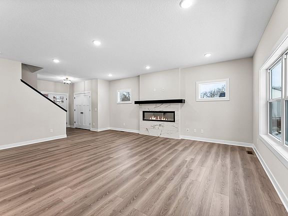 4th image of 1007 Misty Meadow Blvd