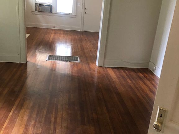 3rd image of 2023 Highland Ave