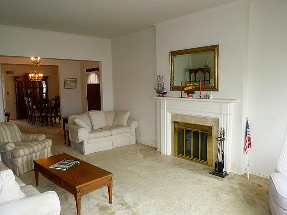 5th image of 17 Terrace Ave