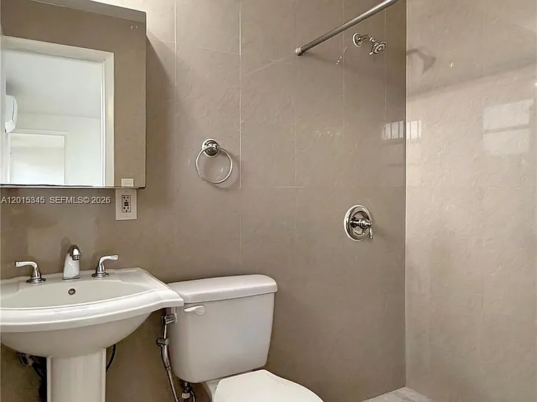 111 SW 67th Ct — Photo 10