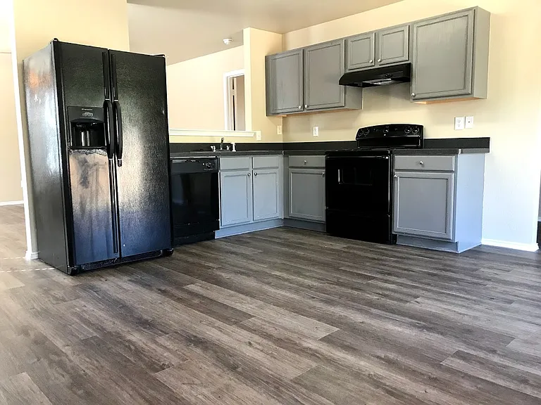 1864 Wickham Dr — Photo 8