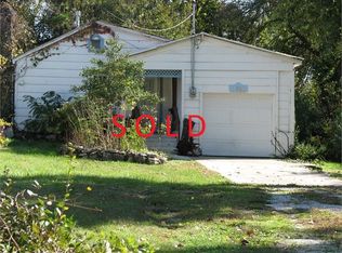 2520 N Summit Ave, Springfield, MO 65803