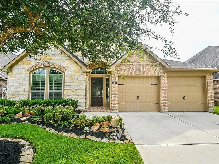 11518 Elizabeth Brook Dr — Photo 1