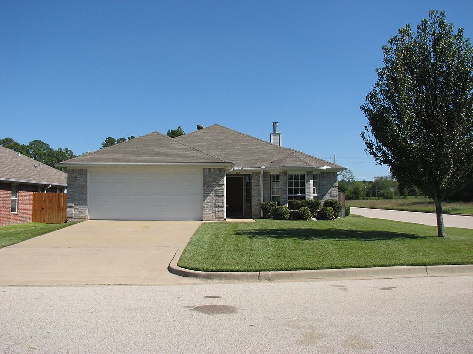 1st image of 100 Myra Lynn Ln