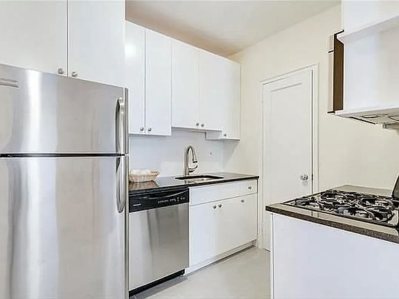 3rd image of 160 E 3rd St APT 6C