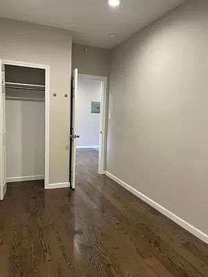 4th image of 30-36 Steinway St #3B