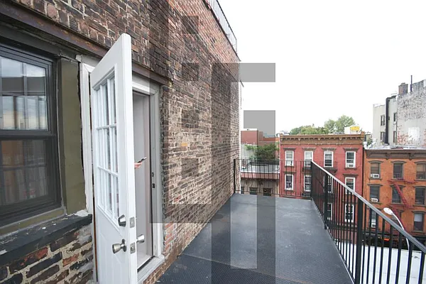 Rented by Loom Group | media 43