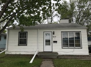 1217 SE Main Ave, Moorhead, MN 56560