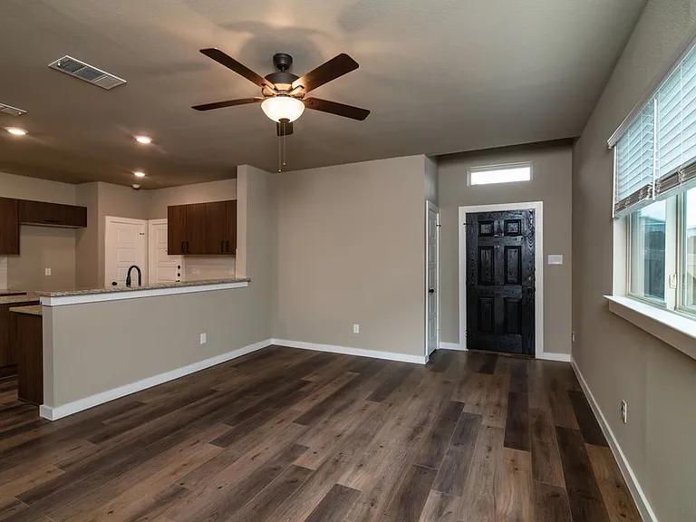 620 Harvest Moon Dr — Photo 4