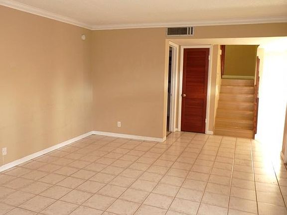 3rd image of 2236 White Pine Cir APT D