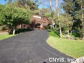 1st image of 4748 Sabre Ln
