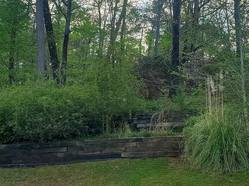 2nd image of 4501 Shanan Cir