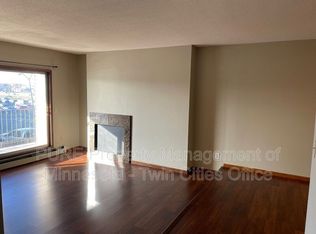 1690 Highway 36 W APT 320, Roseville, MN 55113